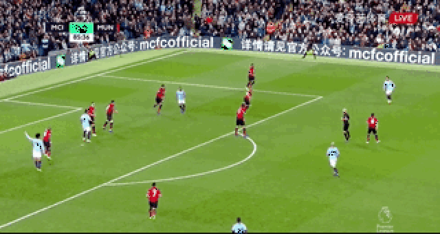 被偷家，意媒：巴斯托尼踢欧冠时家中进贼，丢失多块名牌手表